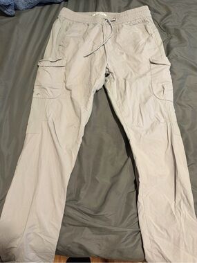 PacSun Men's Light Gray Cargo Joggers